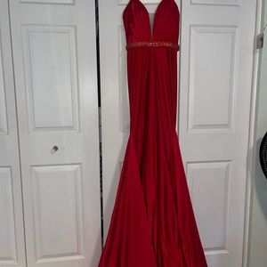Jovani beautiful red prom dress